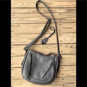 jessica simpson side sling w/key fob